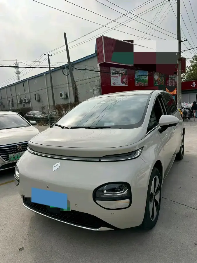 2023 BaoJun Cloud BEV 50.6KWH