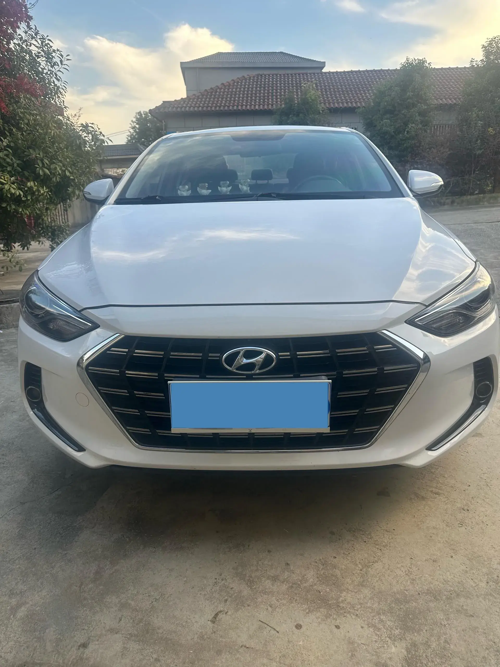 2020 HYUNDAI ELANTRA thumbnail 2