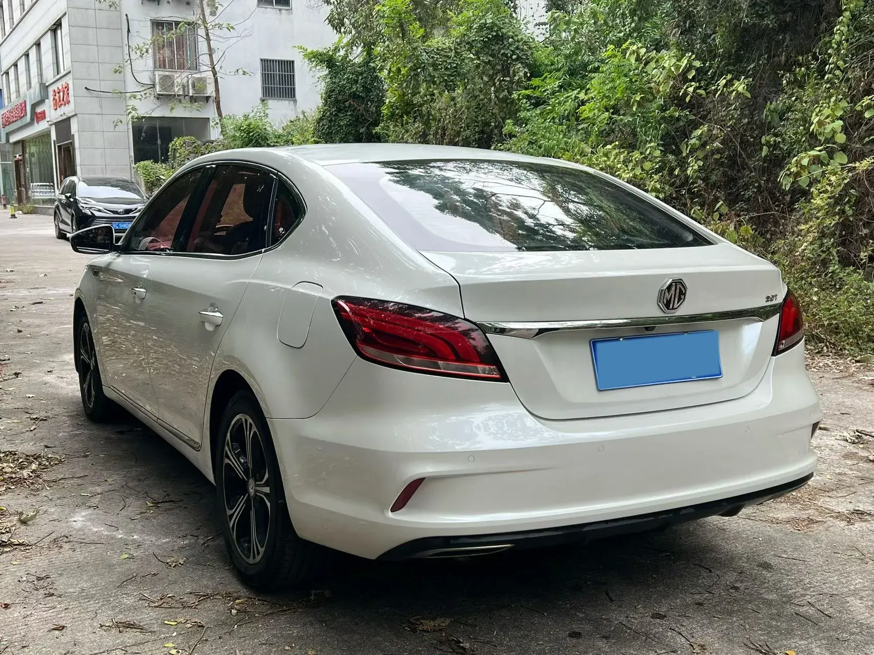 2017 MG MG6 thumbnail 3