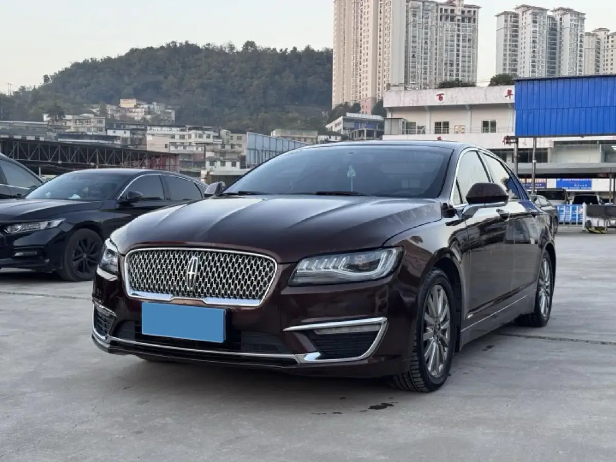 2019 Lincoln MKZ 2.0T 203HP L4 6AT