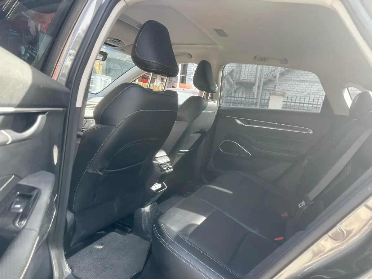 2022 Geely Emgrand L 1.4T 141HP L4 CVT,autocango,china used car exporter,china ev exporter,chinese used car exporter,chinese used ev exporter