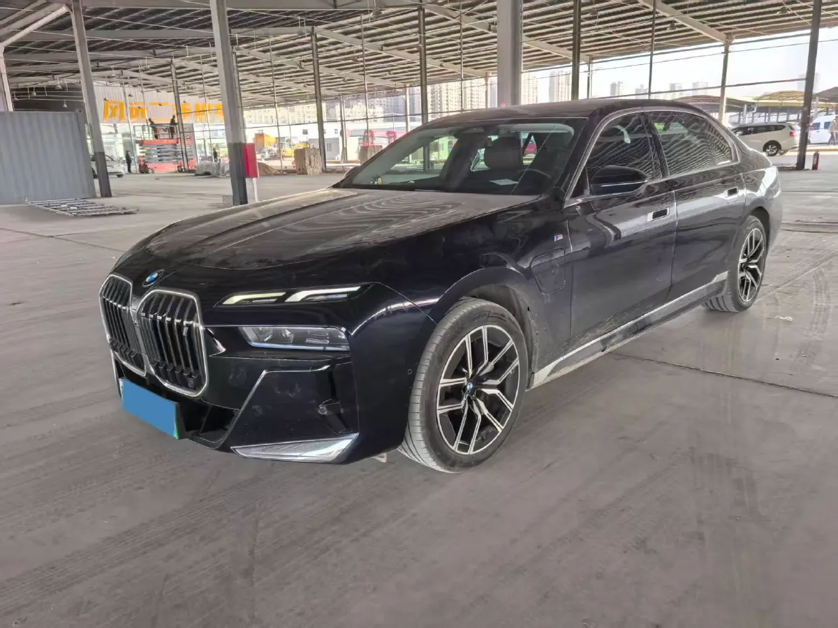 2023 BMW i7 BEV 101.7KWH,autocango,china used car exporter,china ev exporter,chinese used car exporter,chinese used ev exporter
