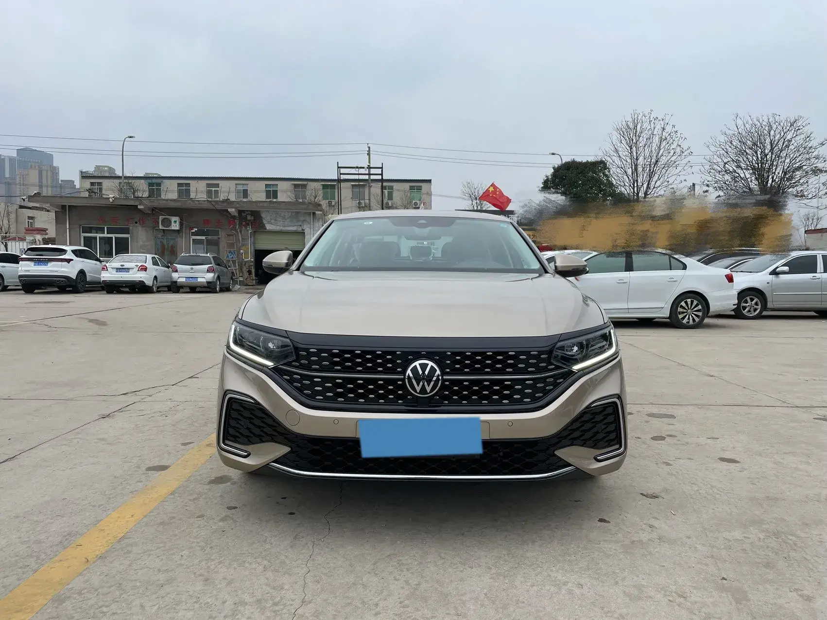 2022 VOLKSWAGEN PASSAT thumbnail 2