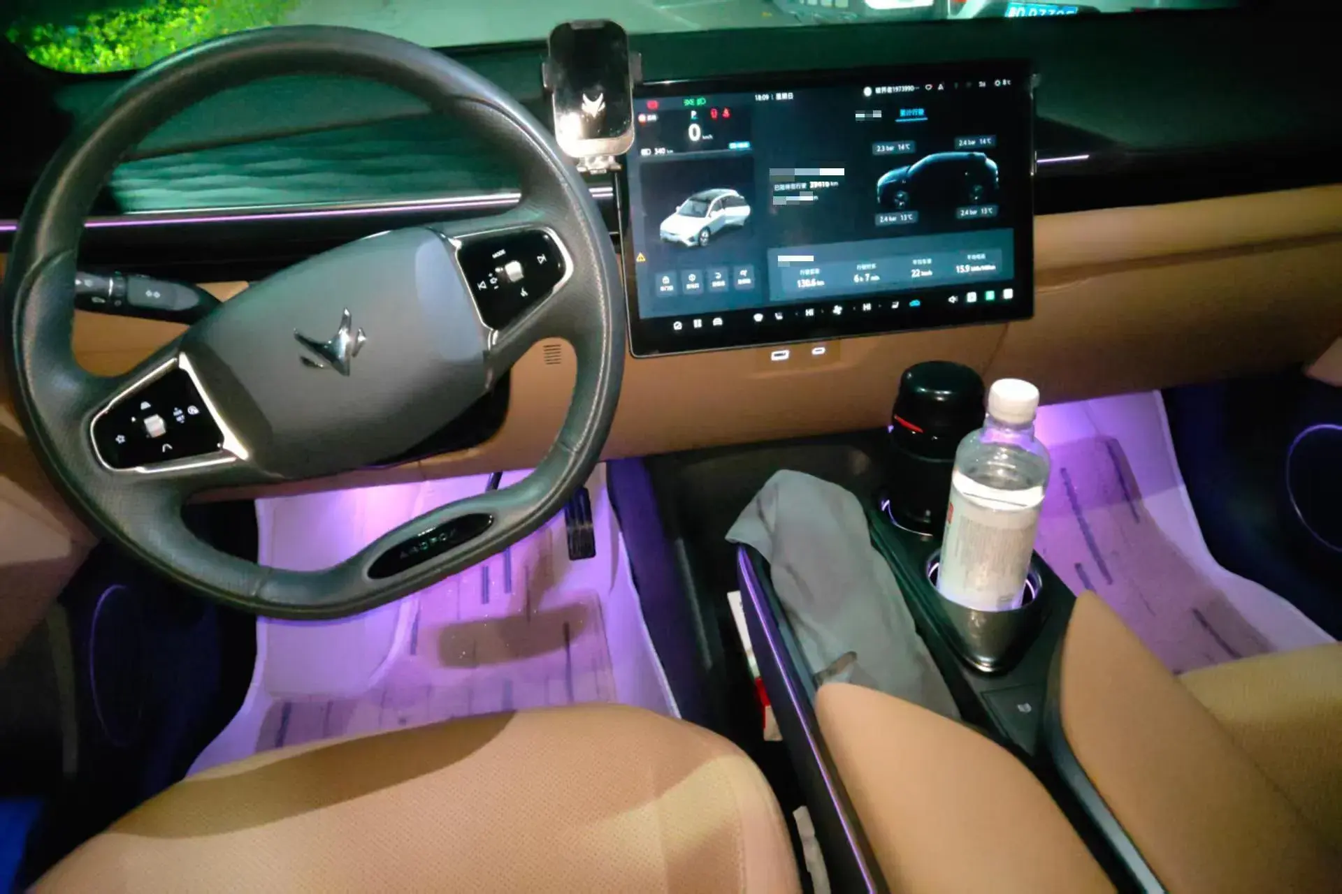 2024 ARCFOX ΑT5 thumbnail 2