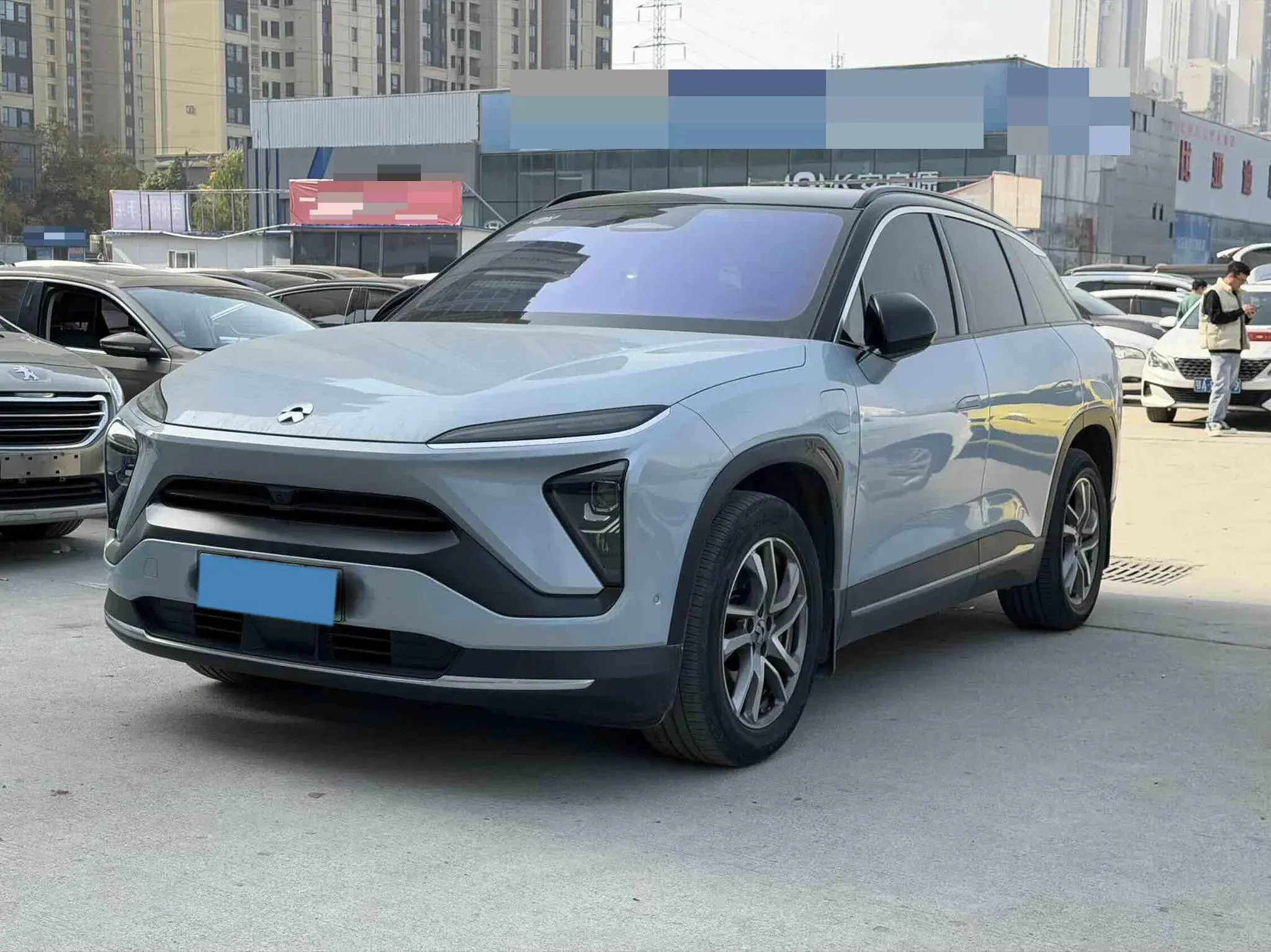 2020 NIO ES6 view 1