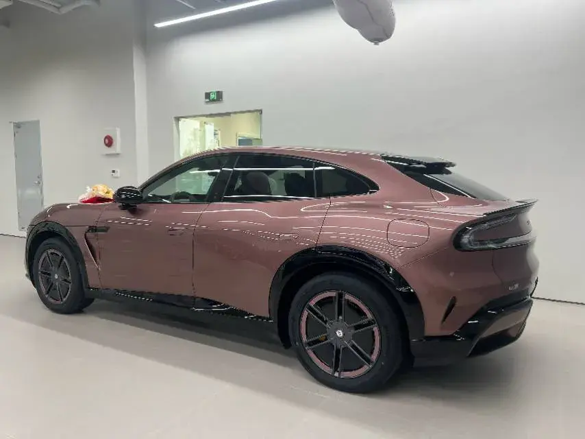 2025 MI YU7 thumbnail 3