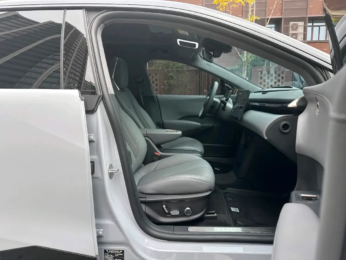 2023 Zeekr X BEV 66KWH,autocango,china used car exporter,china ev exporter,chinese used car exporter,chinese used ev exporter