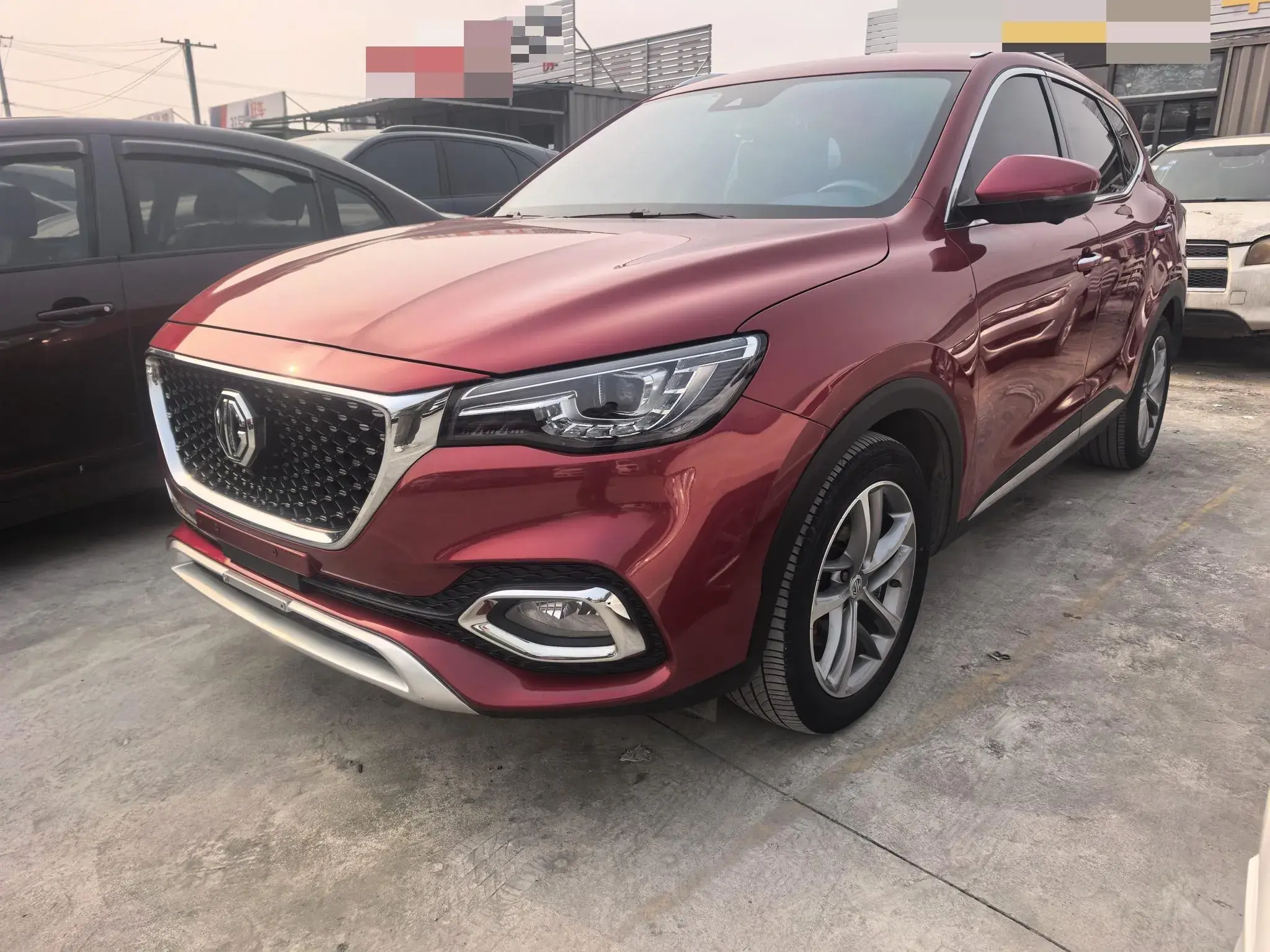 2019 MG HS view 1