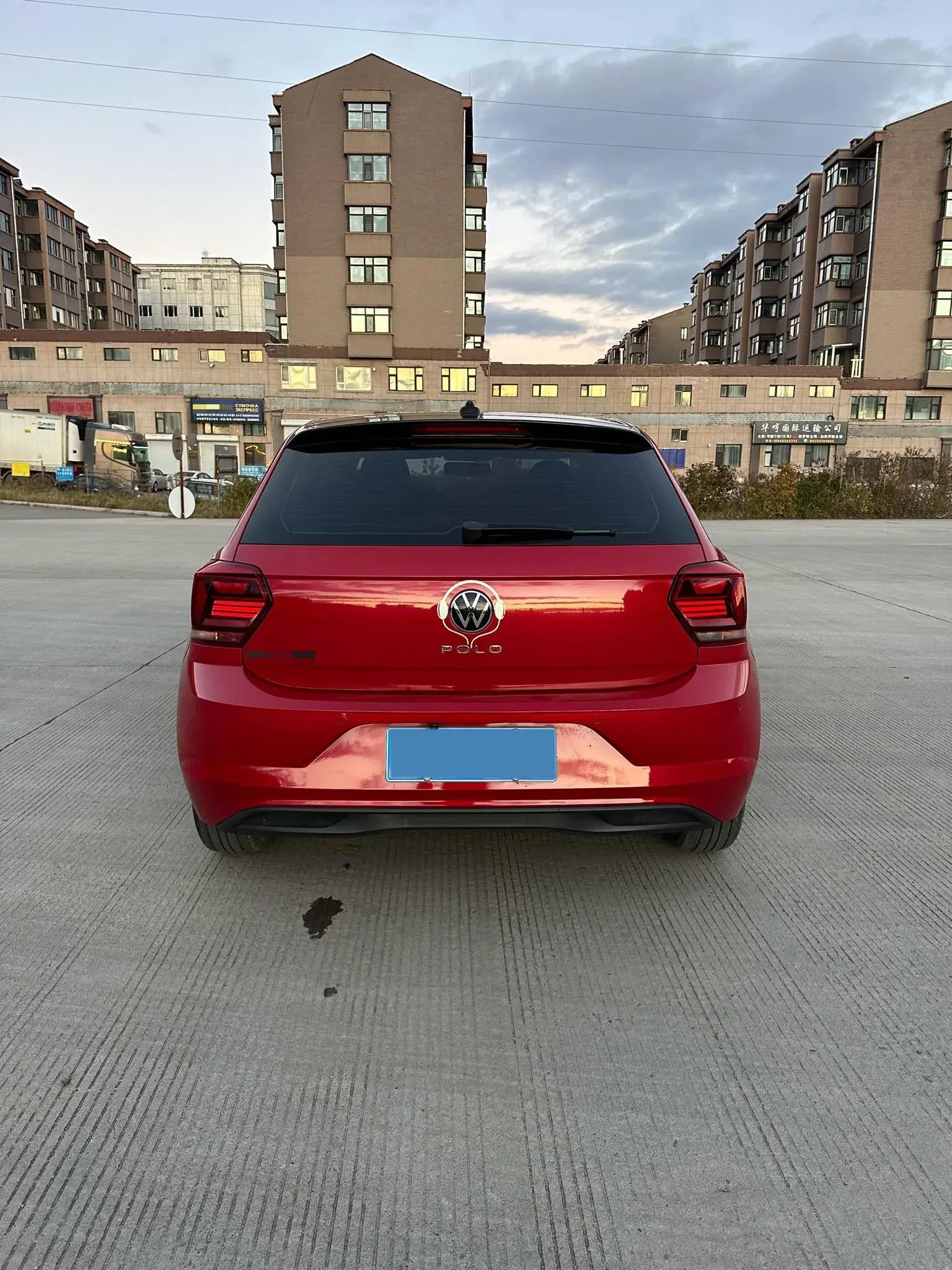 2021 VOLKSWAGEN POLO thumbnail 4