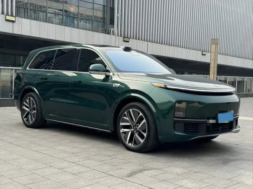 2022 LI L9 thumbnail 3