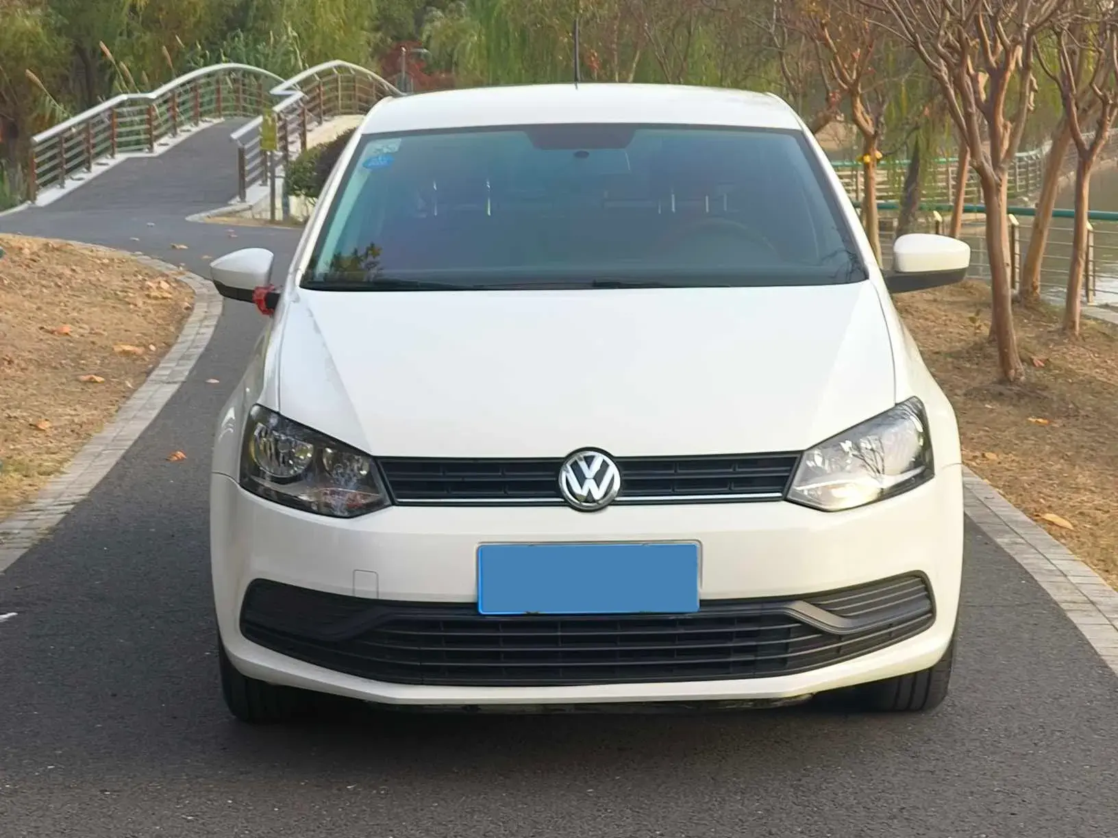 2016 VOLKSWAGEN POLO thumbnail 2