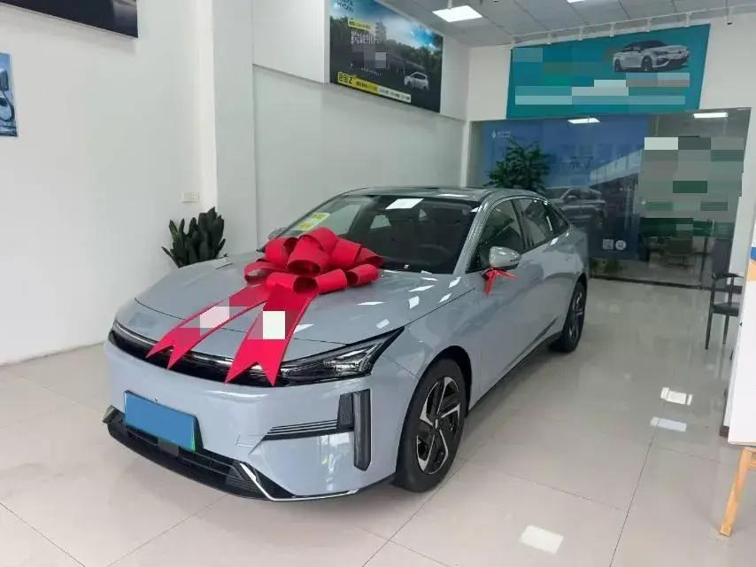 2024 Geely Galaxy L6 1.5T 163HP L4 3DHT PHEV