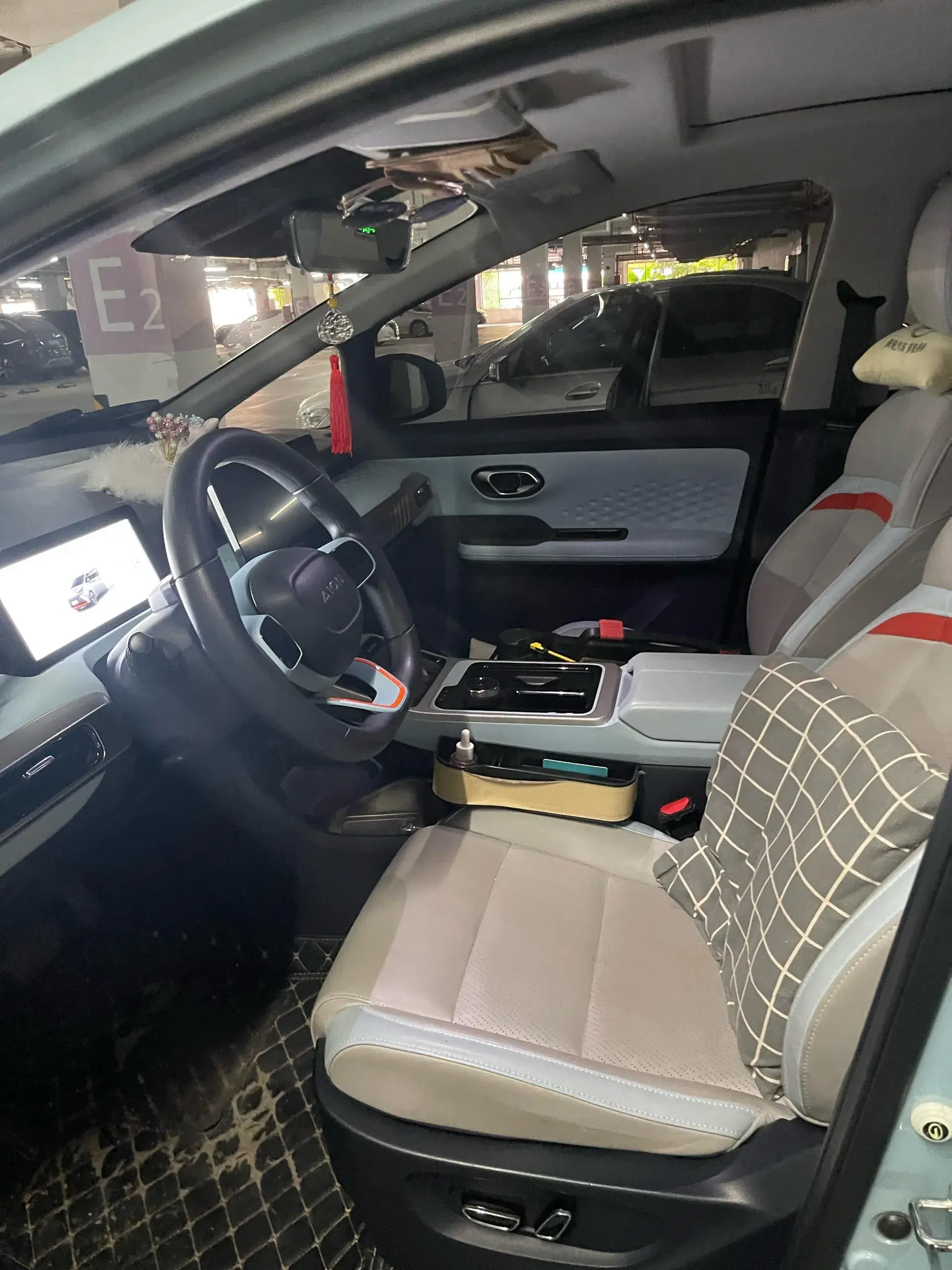 2021 AION Y thumbnail 3