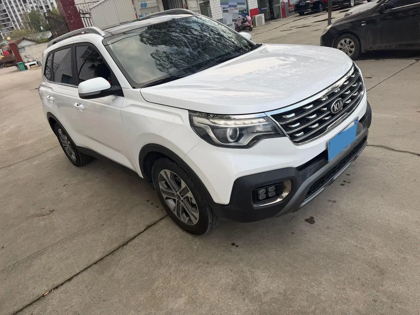 2019 KIA SPORTAGE thumbnail 3