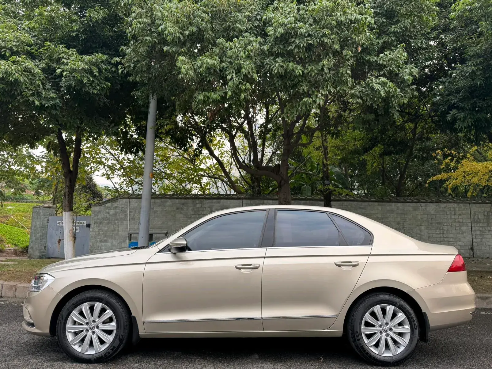 2018 VOLKSWAGEN BORA thumbnail 3