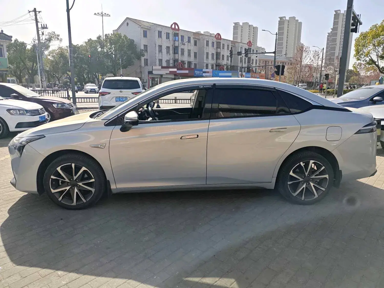 2022 AION S thumbnail 3