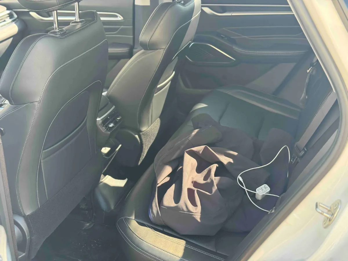 2022 Geely Emgrand L 1.4T 141HP L4 CVT,autocango,china used car exporter,china ev exporter,chinese used car exporter,chinese used ev exporter