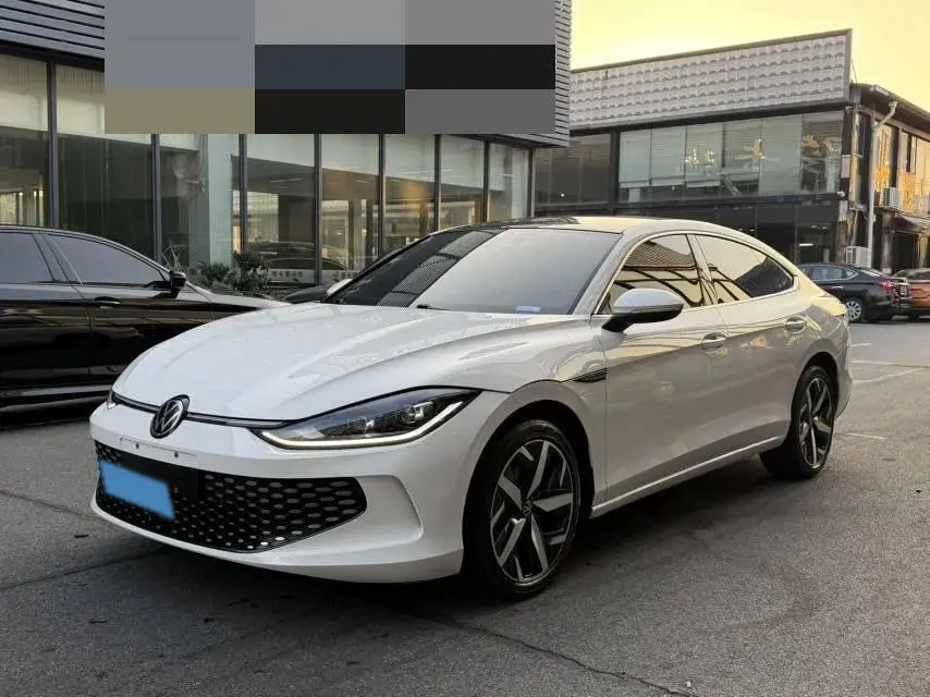 2022 VOLKSWAGEN LAMANDO view 1