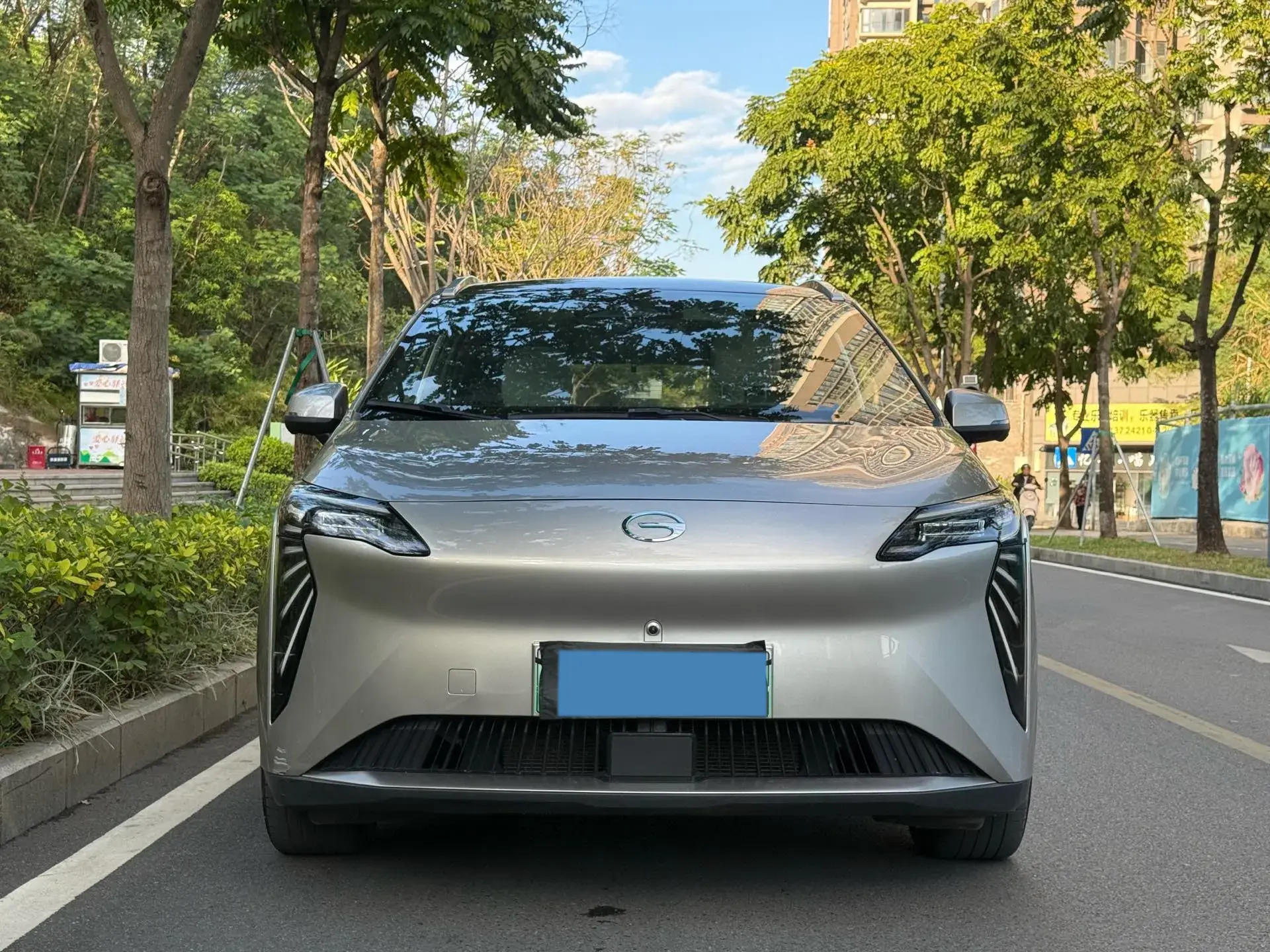 2023 AION Y thumbnail 2