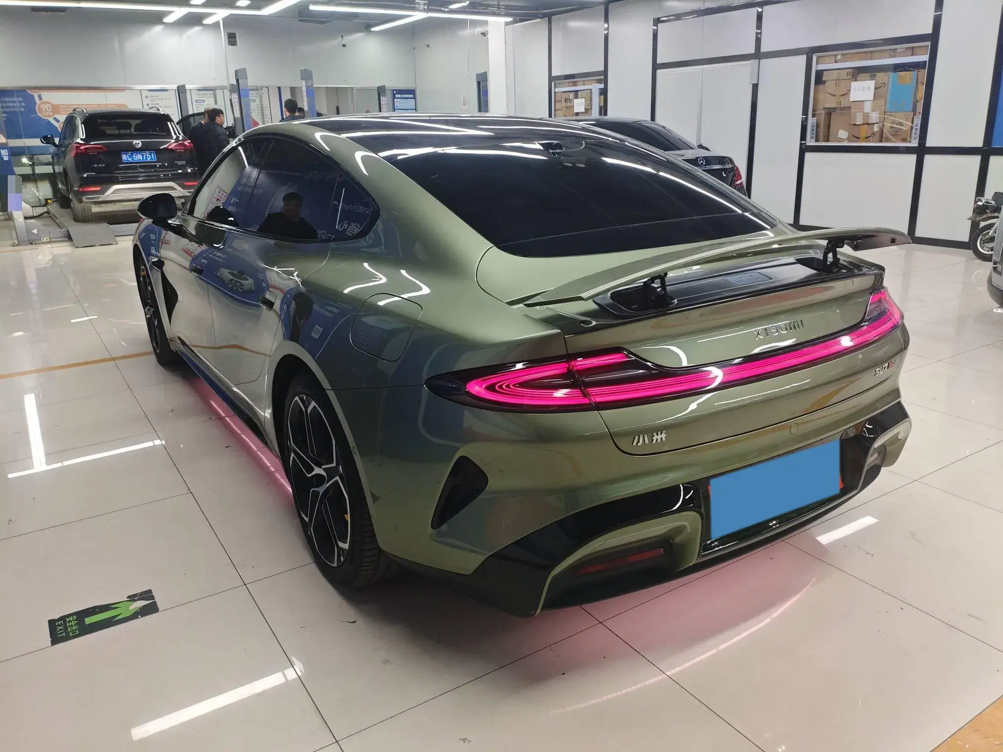 2024 MI SU7 thumbnail 3