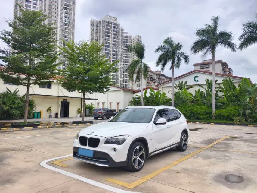 2012 BMW X1 2.0T 184HP L4 8AT