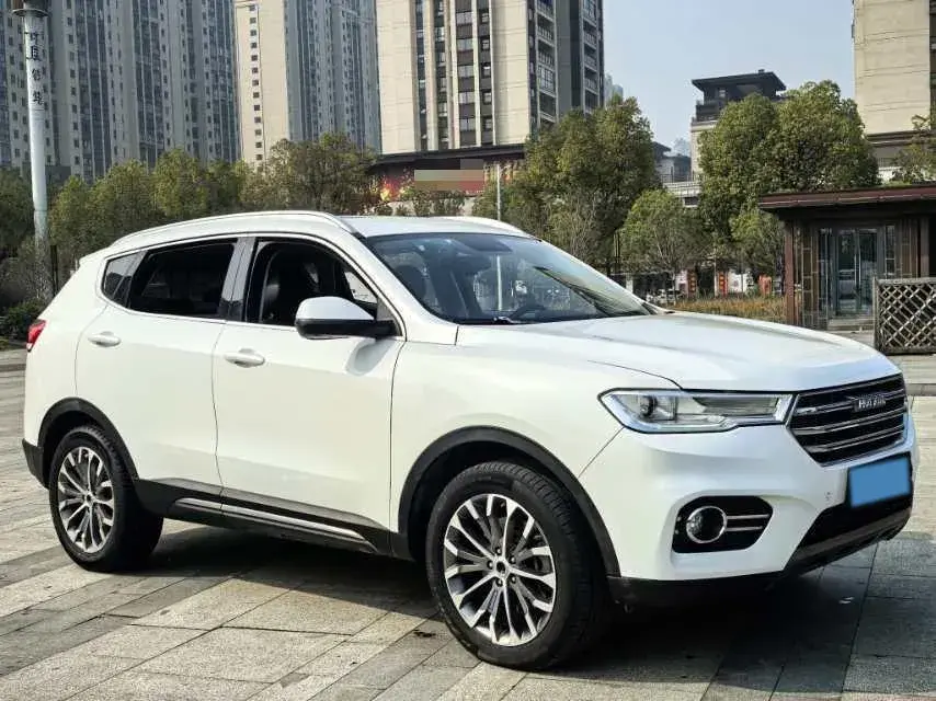 2017 HAVAL H6 thumbnail 3