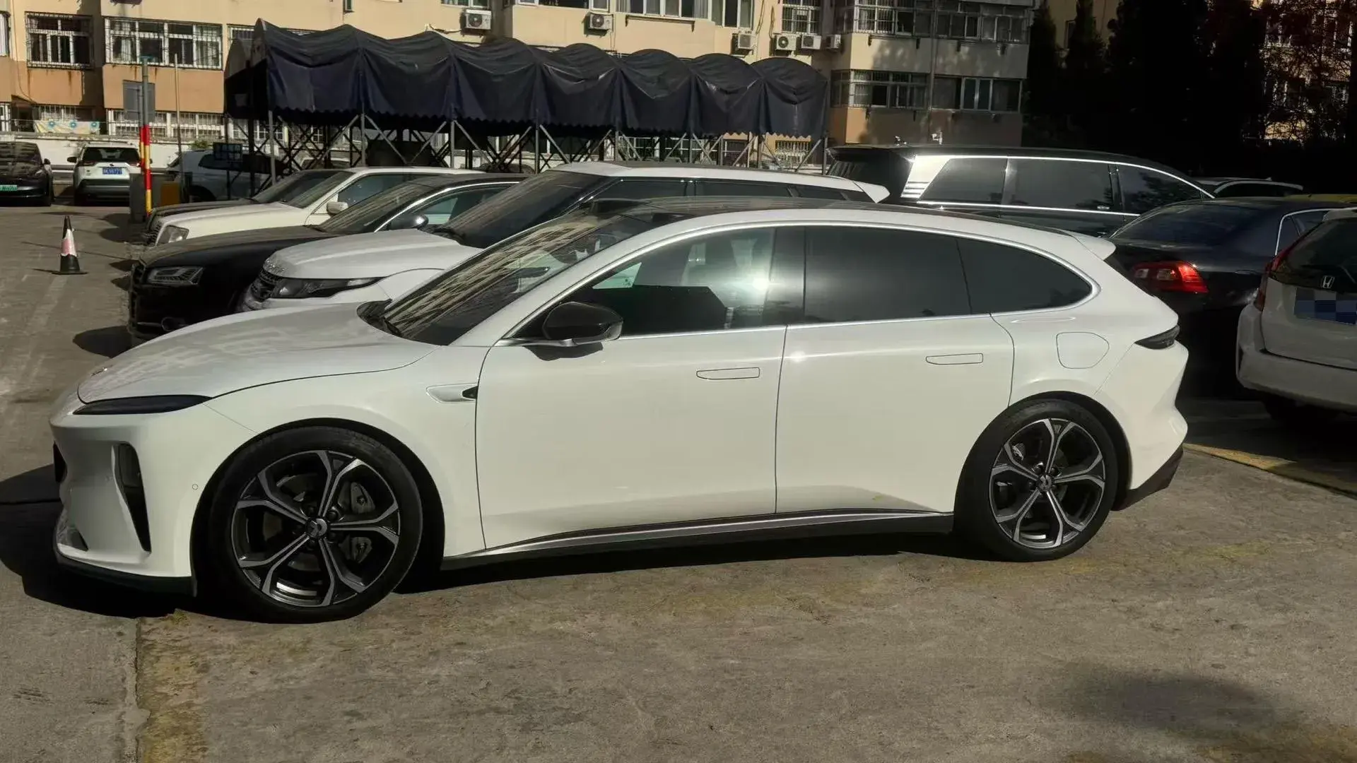 2024 NIO ET5T thumbnail 2