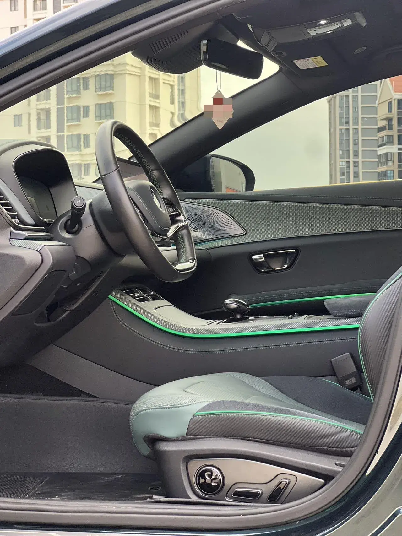 2022 BYD HAN thumbnail 4