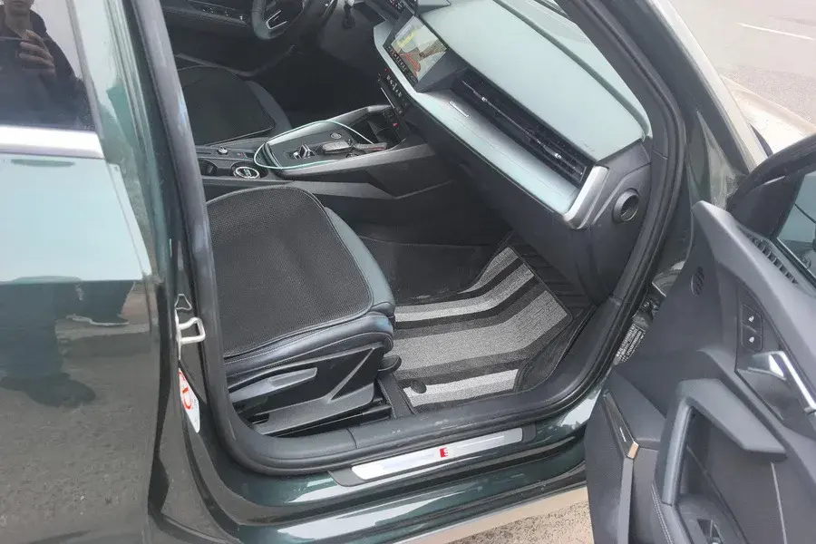 2024 AUDI A3 thumbnail 4