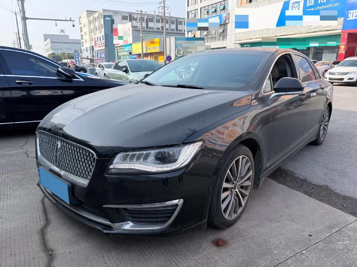 2019 Lincoln MKZ 2.0T 196HP L4 6AT