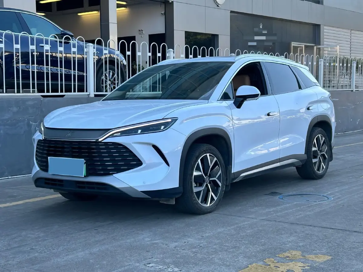 2024 BYD SongL DM-i 1.5L 101HP L4 E-CVT PHEV 26.6KWH