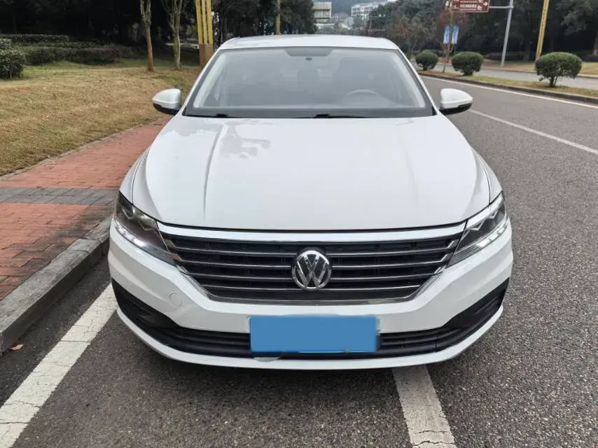 2022 VOLKSWAGEN LAVIDA thumbnail 2