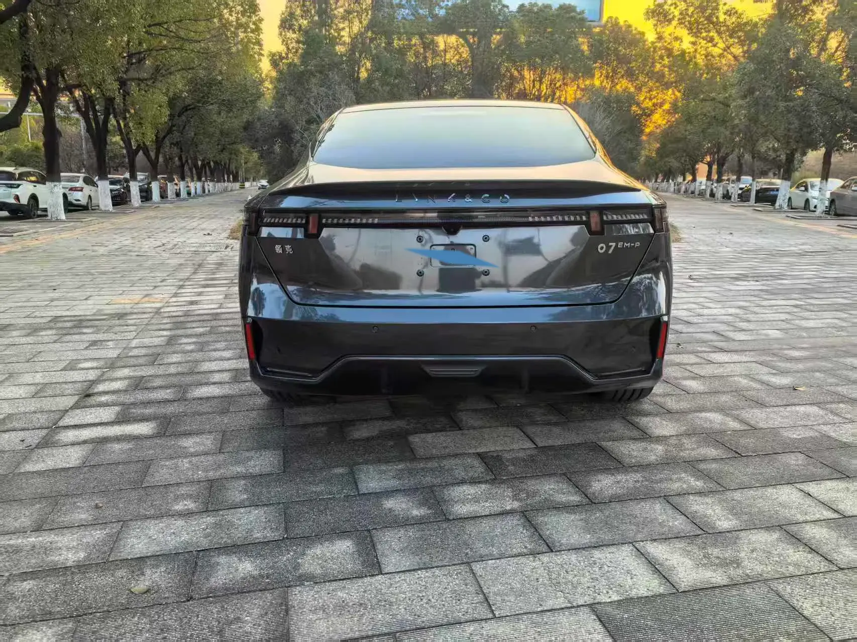 2024 LYNK&CO 07 thumbnail 3