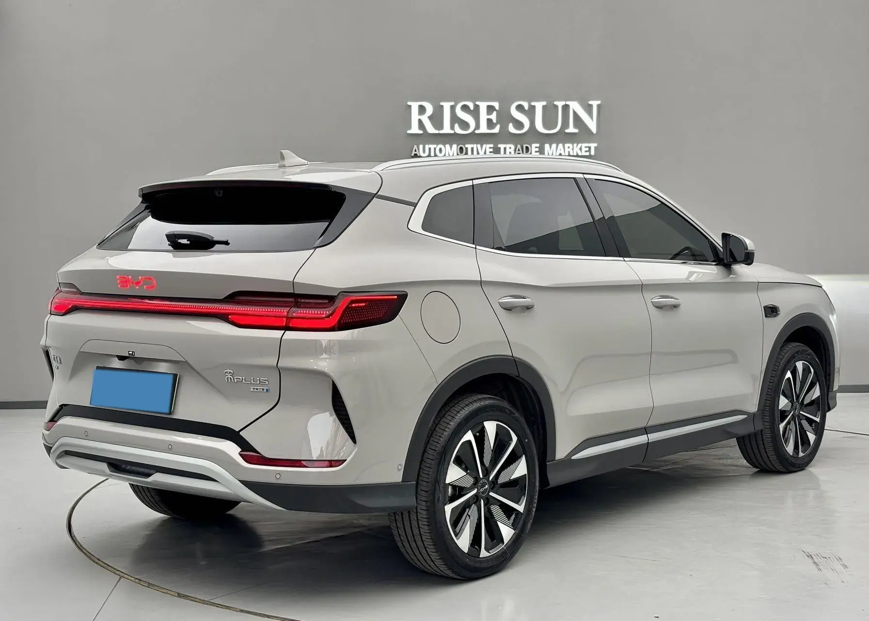 2025 BYD SONG thumbnail 4