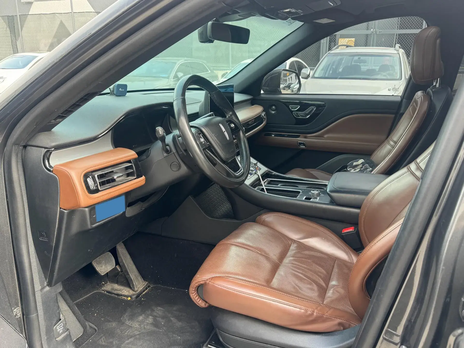 2020 LINCOLN AVIATOR thumbnail 4