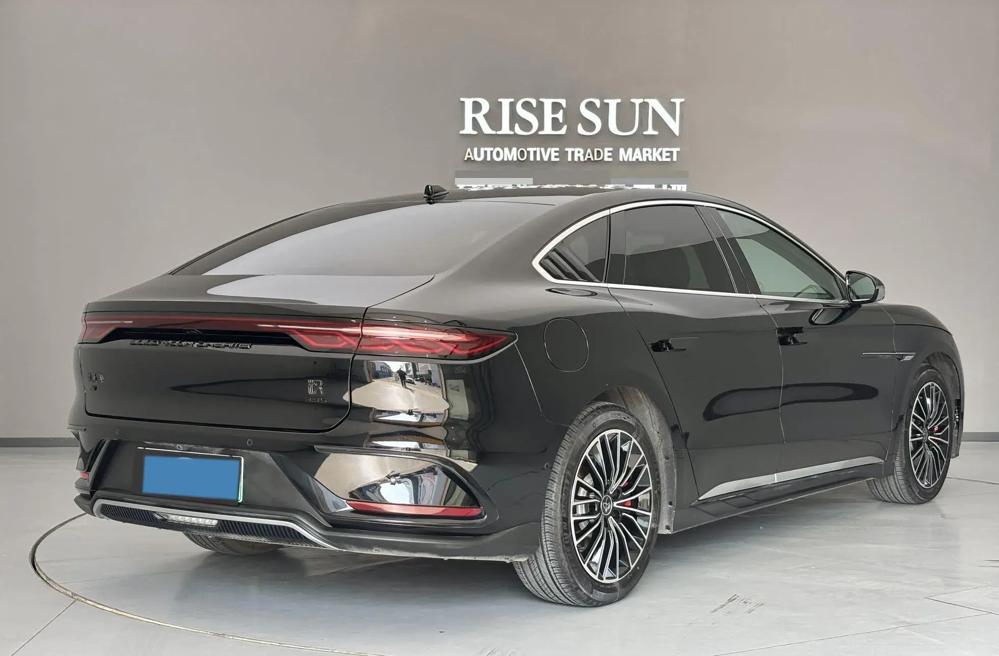 2025 BYD HAN thumbnail 4