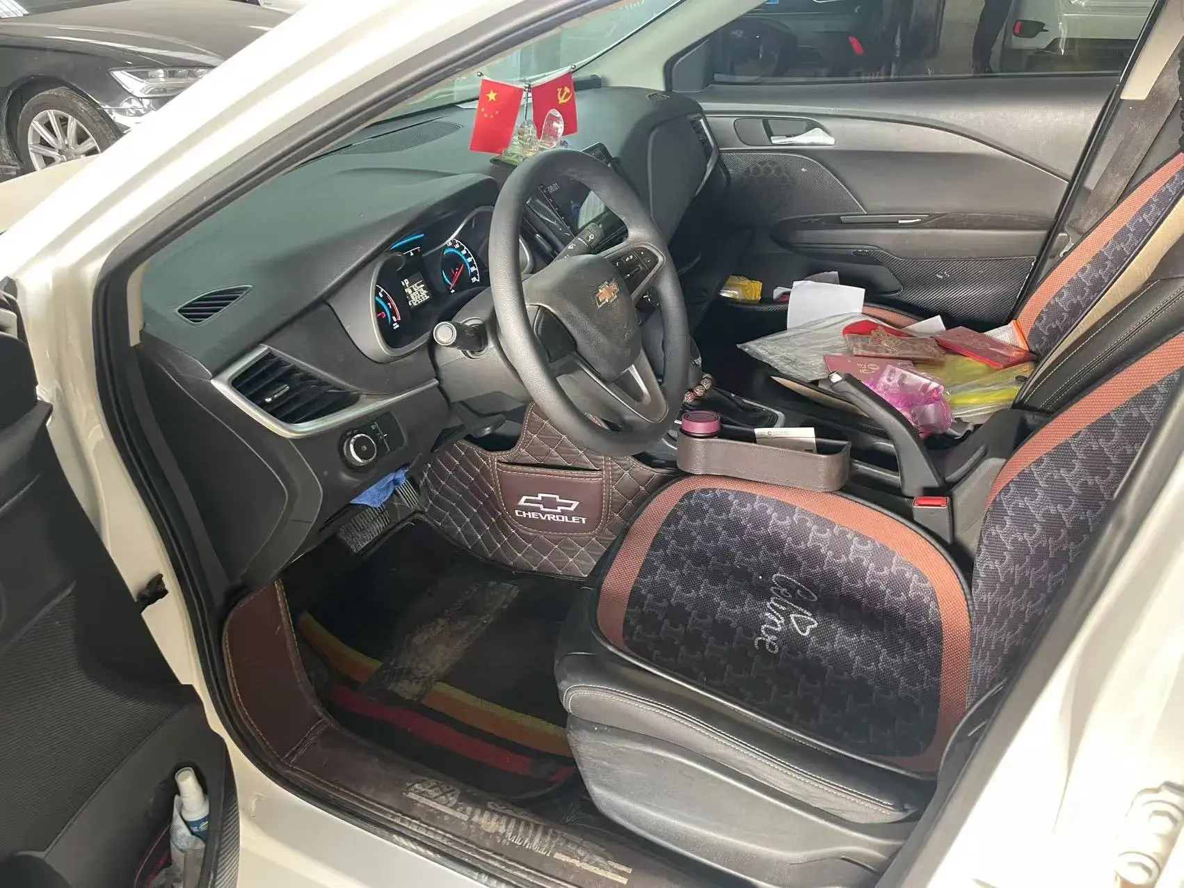 2019 CHEVROLET CAVALIER thumbnail 2