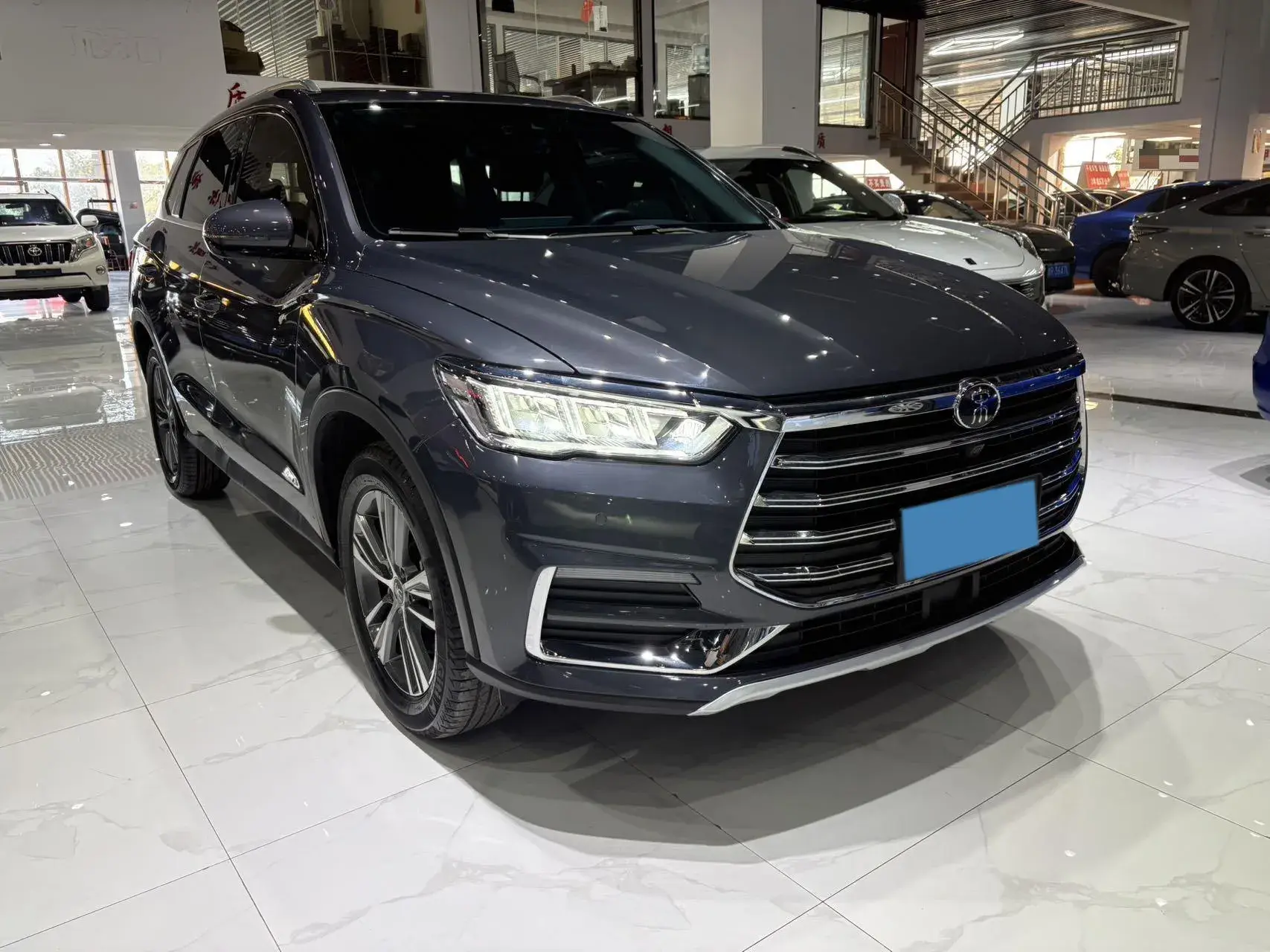 2019 BYD SONG thumbnail 3