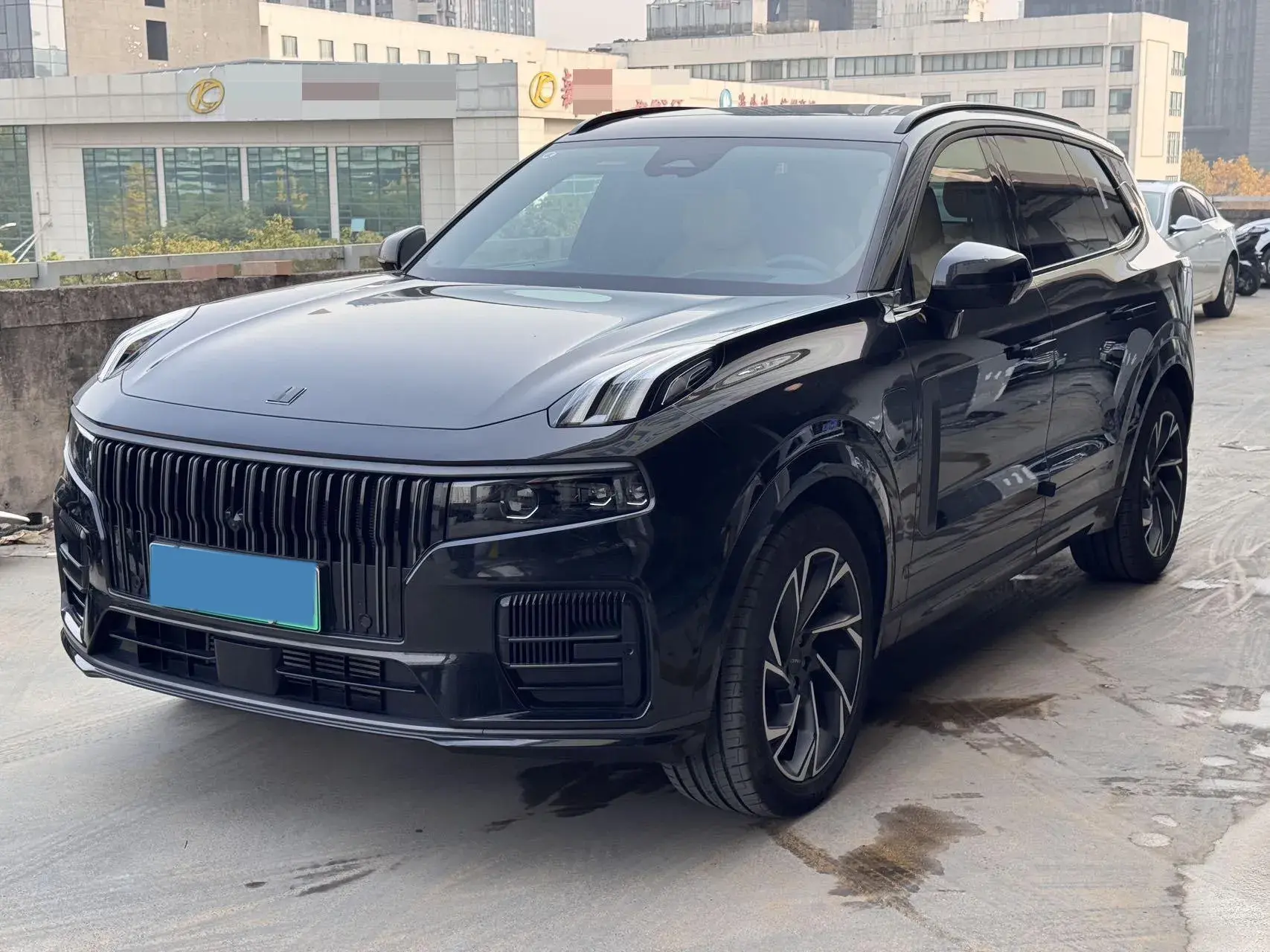 2023 LYNK&CO 09 view 1