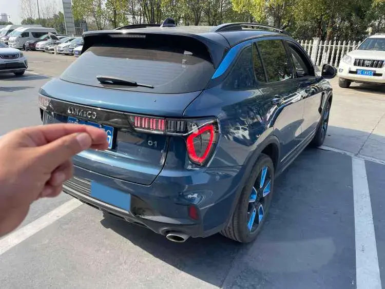 2021 LYNK&CO 01 thumbnail 2