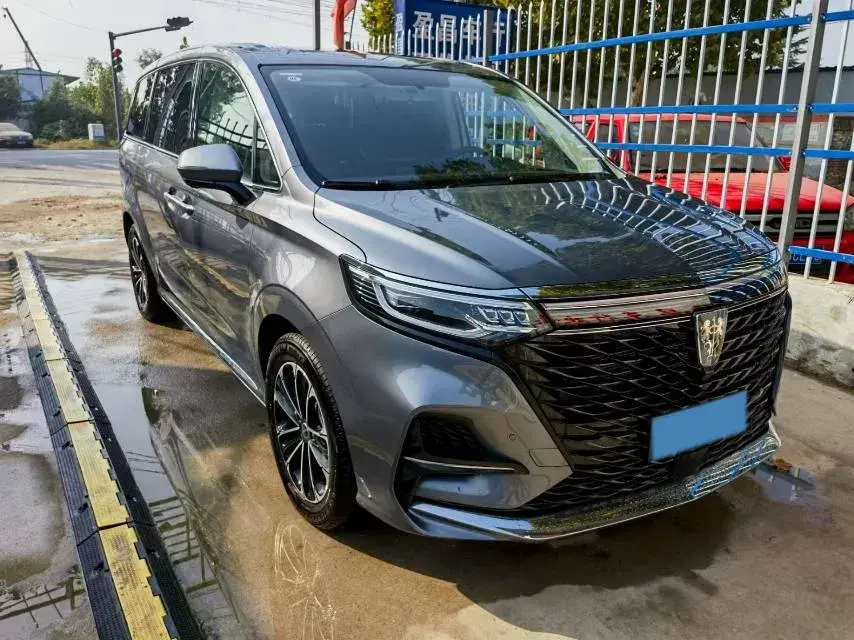 2021 ROEWE IMAX8 thumbnail 2