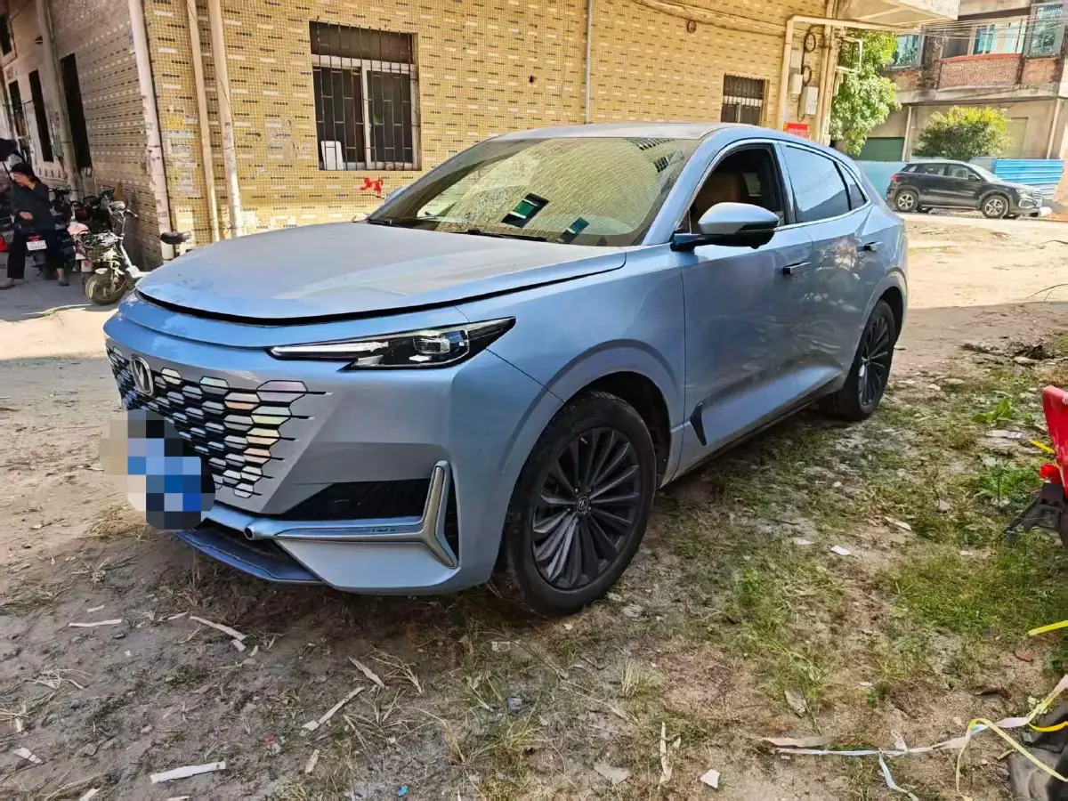 2021 ChangAn UNI-K 2.0T 233HP L4 8AT