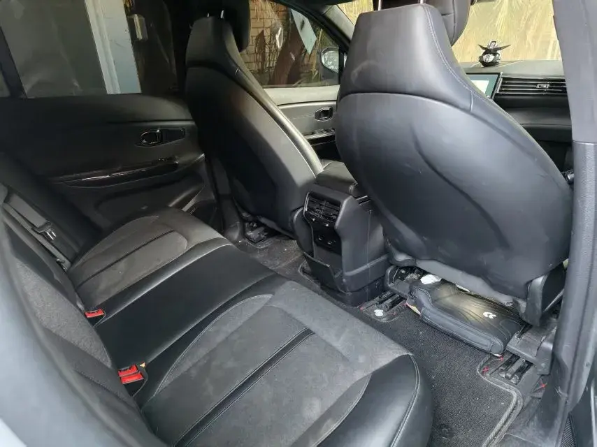 2020 NIO ES6 thumbnail 3