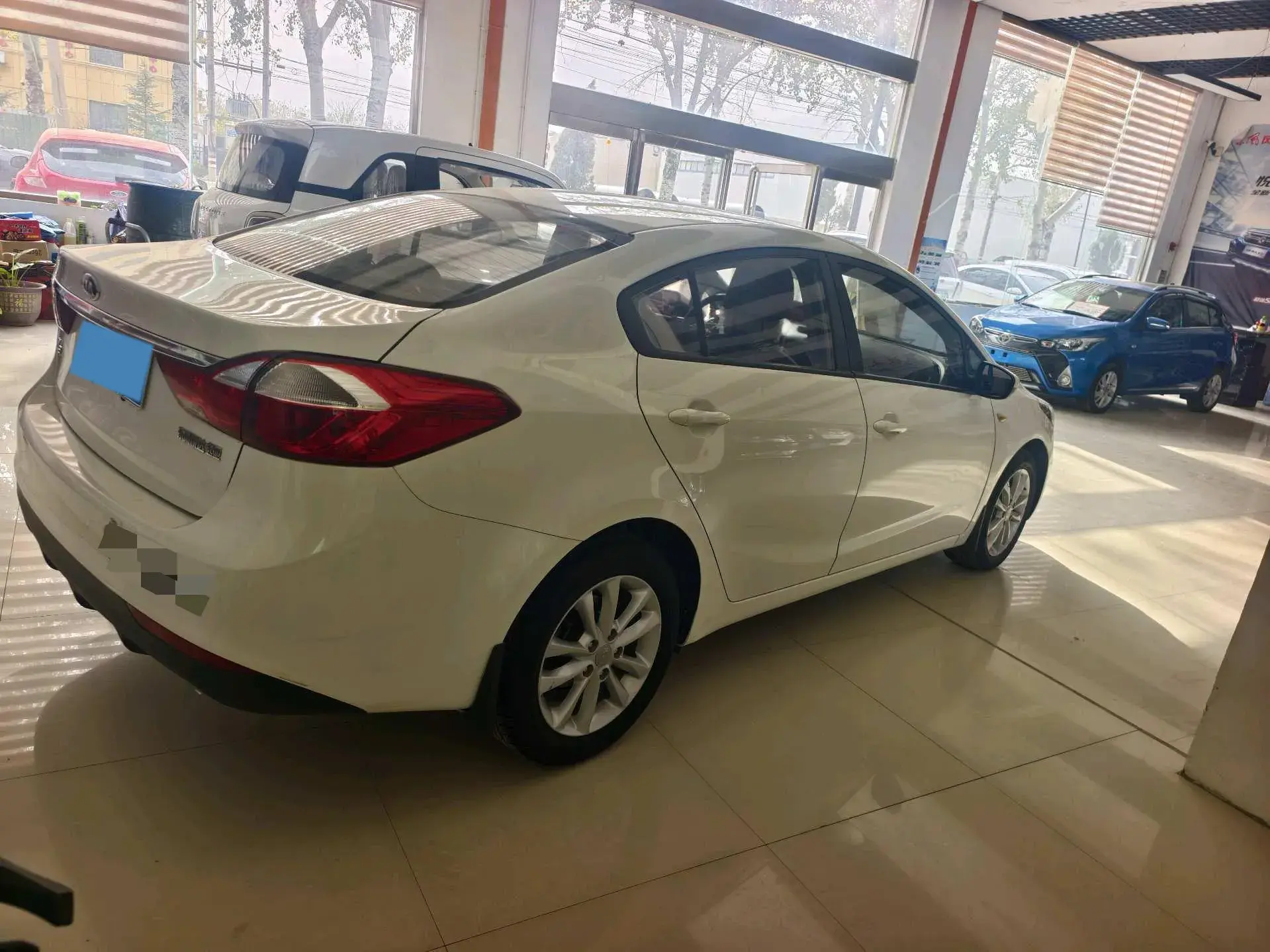 2016 KIA K3 thumbnail 4