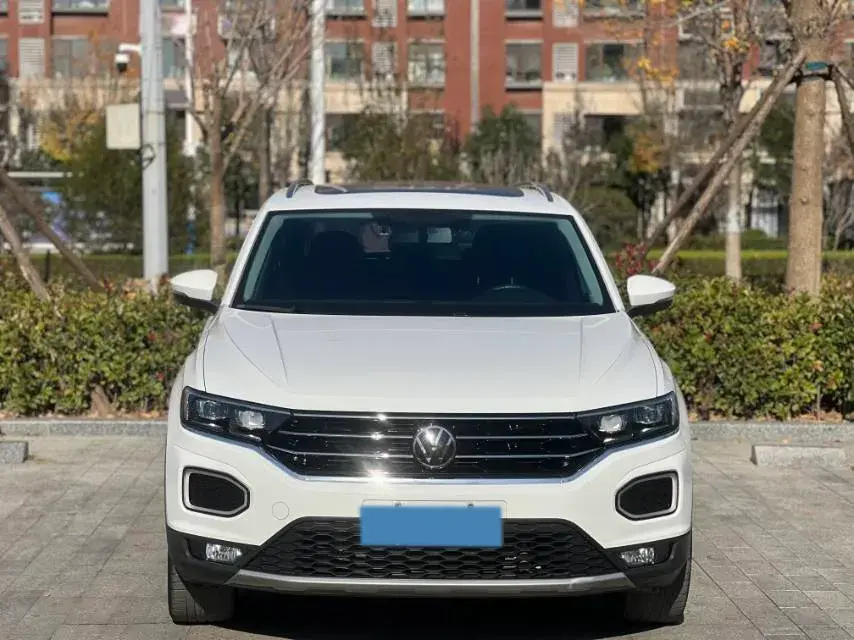2022 VOLKSWAGEN T-ROC thumbnail 2