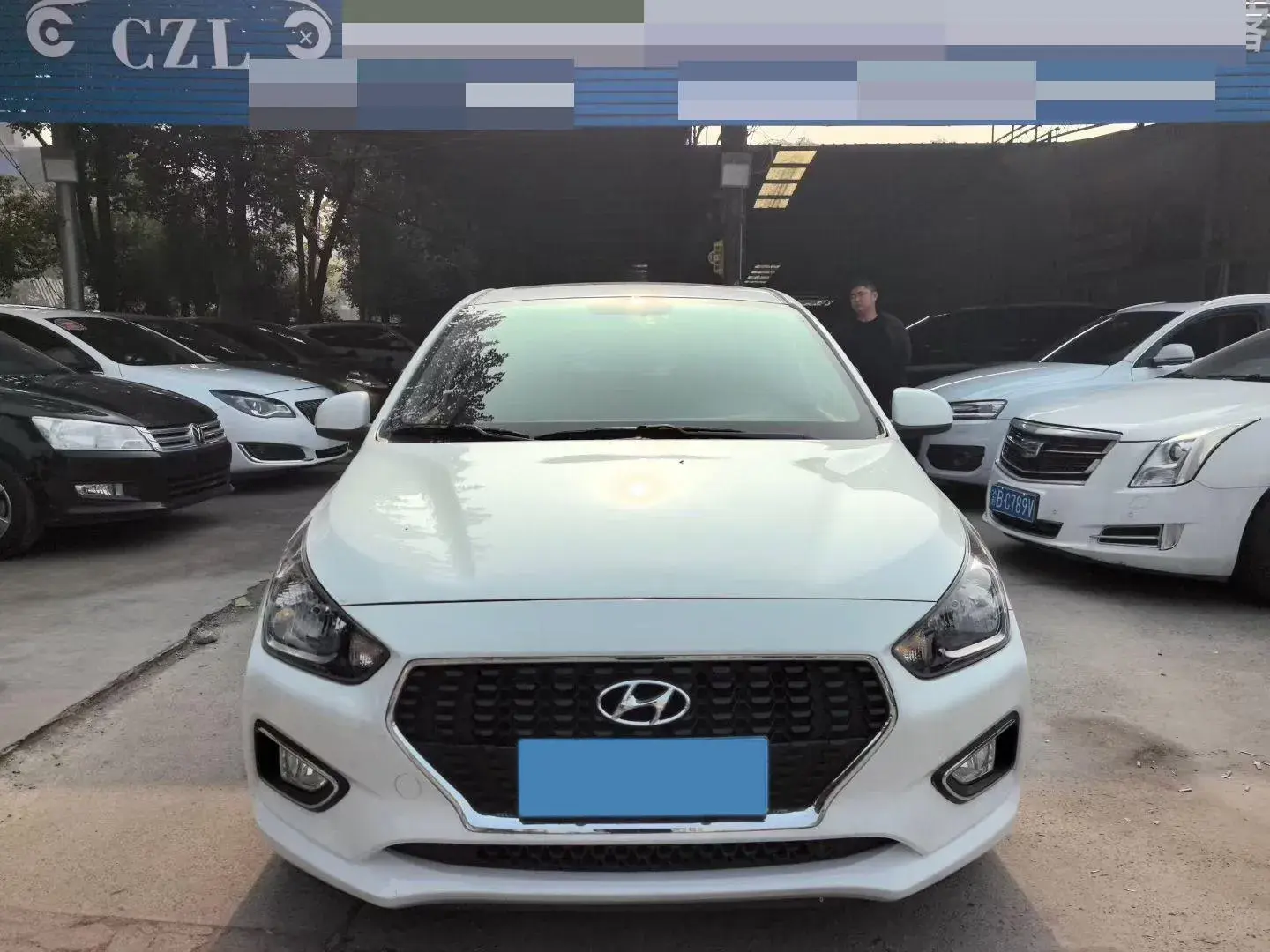 2017 HYUNDAI REINA thumbnail 2