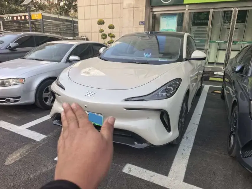 2023 IM LS6 BEV 71KWH