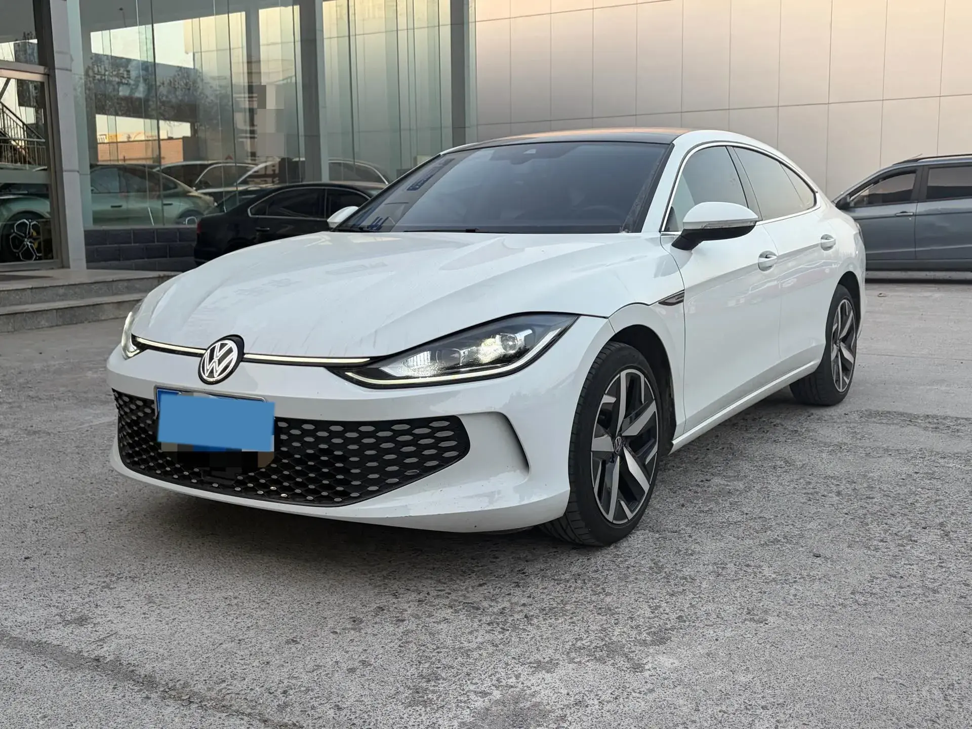 2024 VOLKSWAGEN LAMANDO view 1