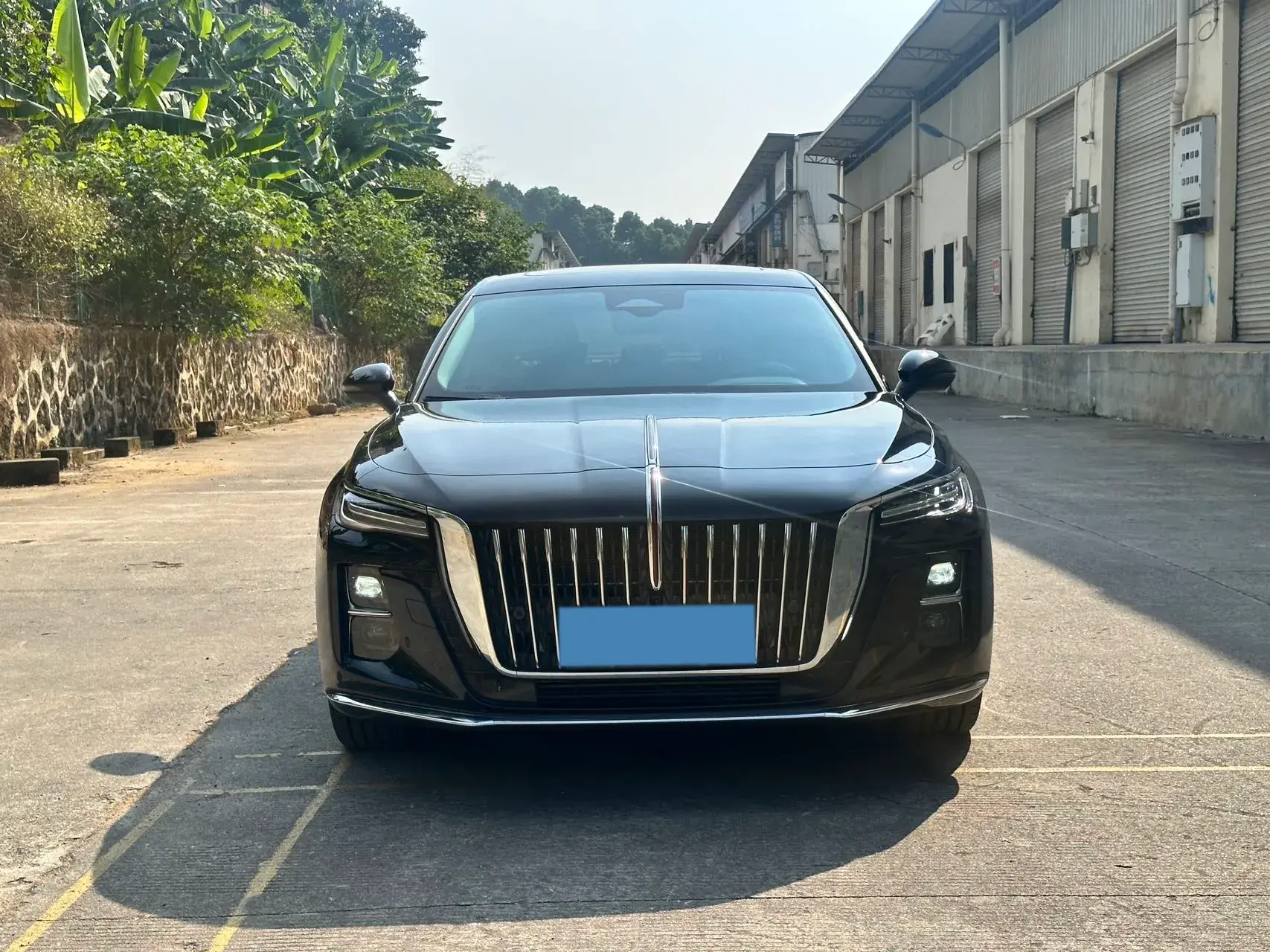 2025 HONGQI H5 thumbnail 2
