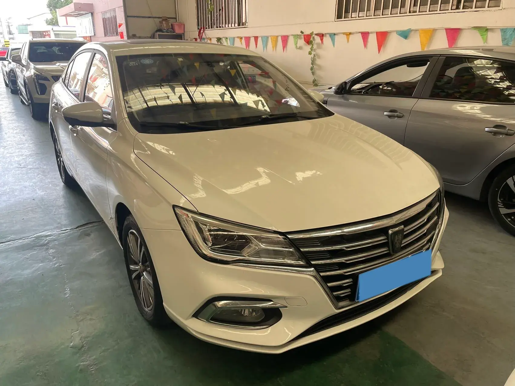 2019 ROEWE I5 thumbnail 3